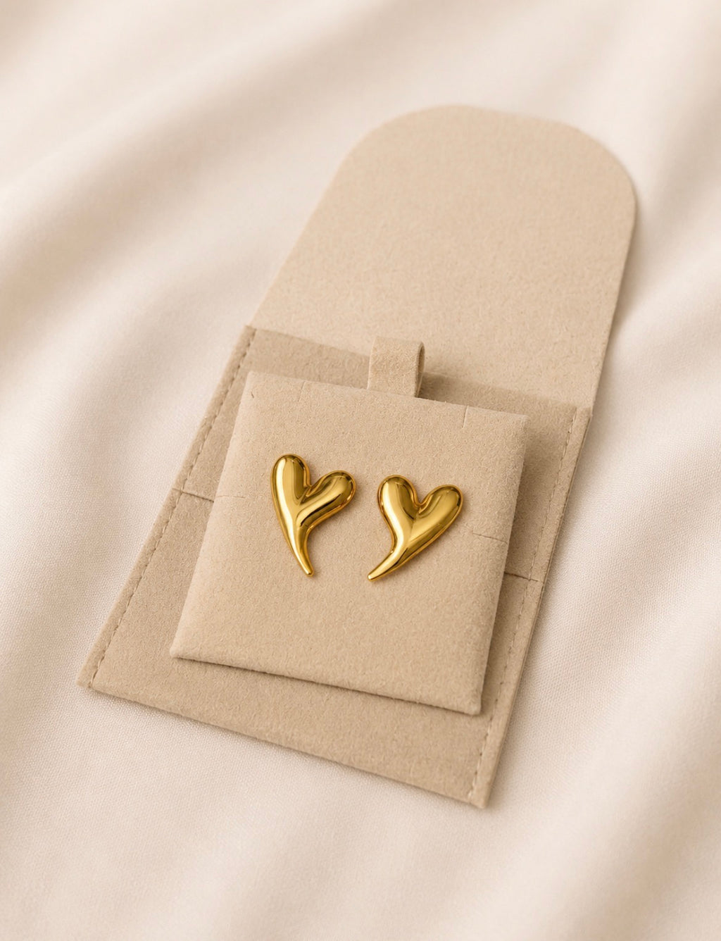 Boucles d'Oreilles Cœur Gracieux
